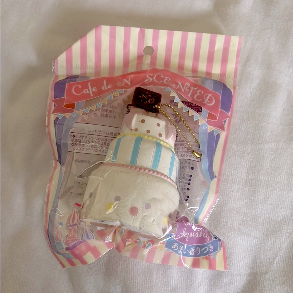 Cafe de N Scented Squishy Keychain